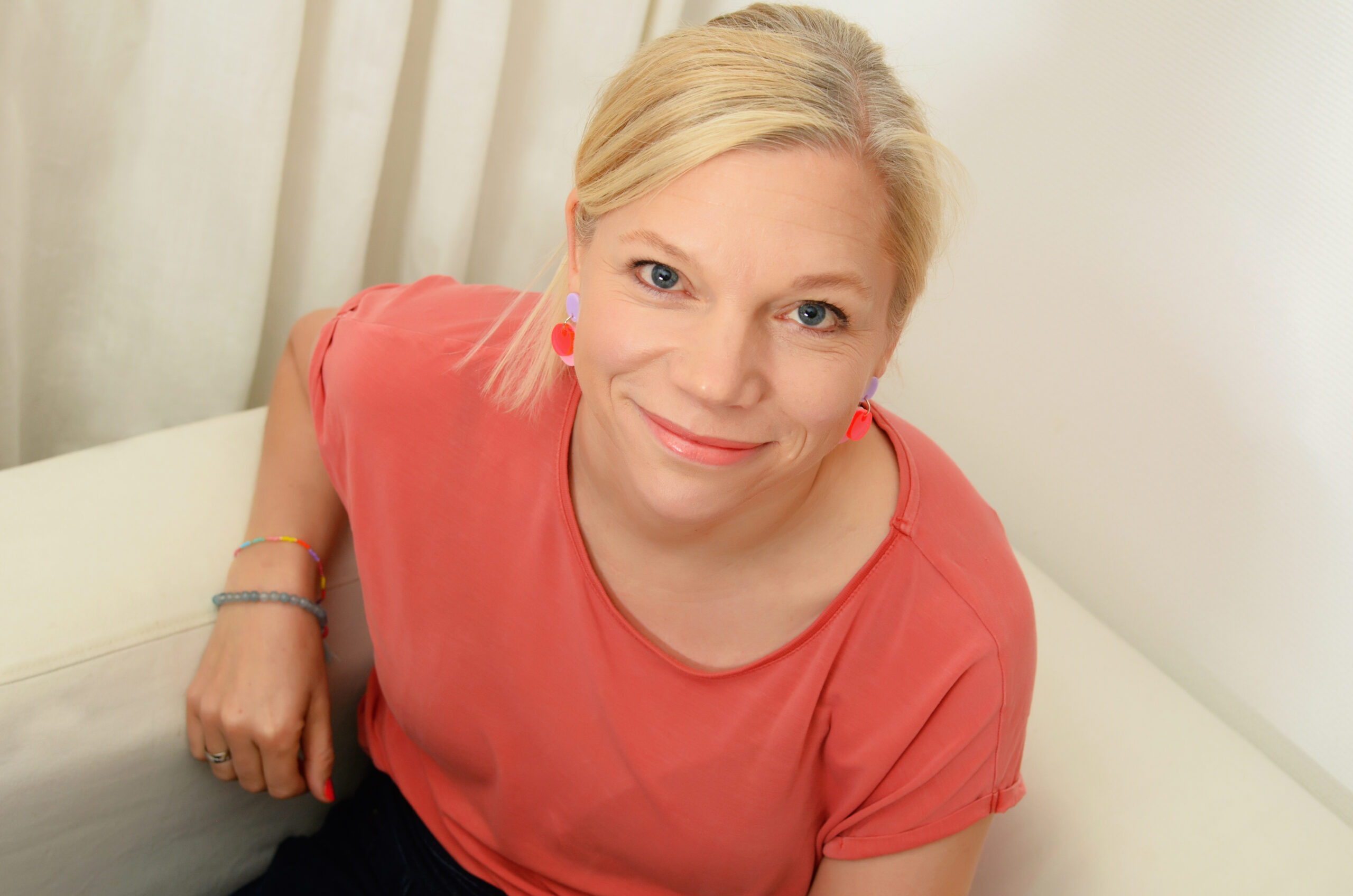 Felicitas Giese sitzend